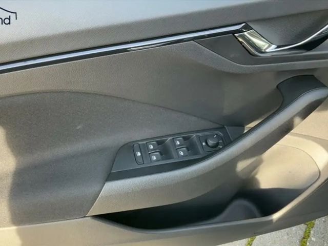 Skoda Kamiq 1,0 TSI 130 Jahre digital Cockpit Keyless Kamera