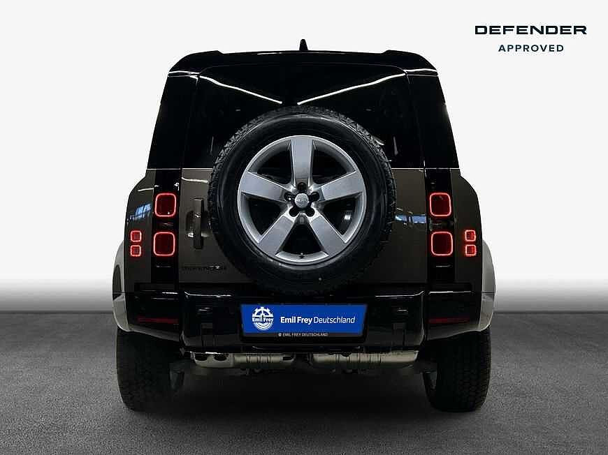 Land Rover Defender 110 Dynamic SE