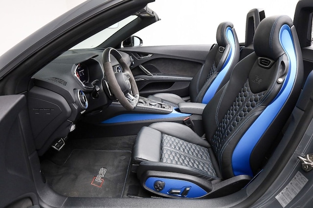 Audi TT RS Quattro Roadster S-Tronic