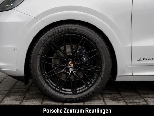Porsche Cayenne Black Edition