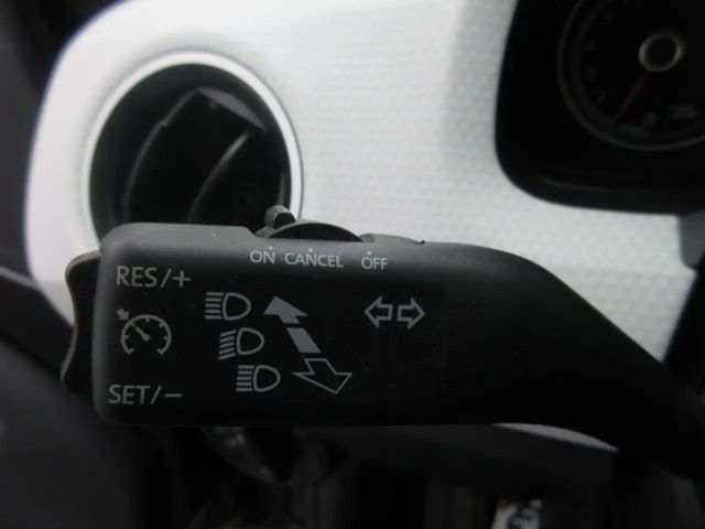 Volkswagen up! Style