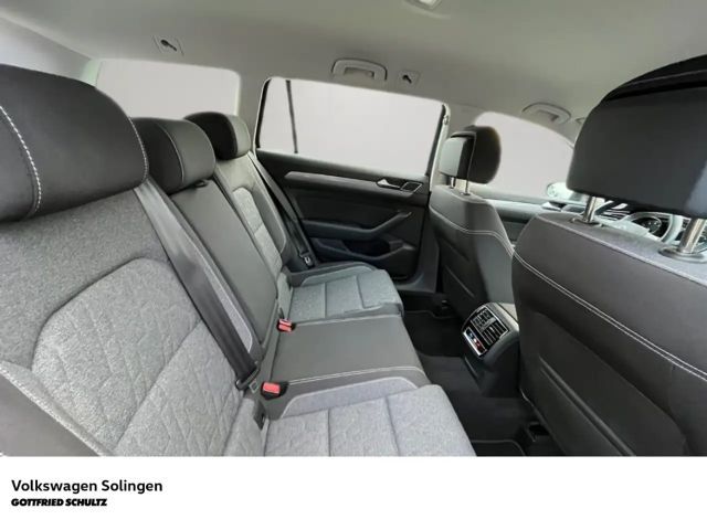 Volkswagen Passat 1.5 TSI Business DSG Variant