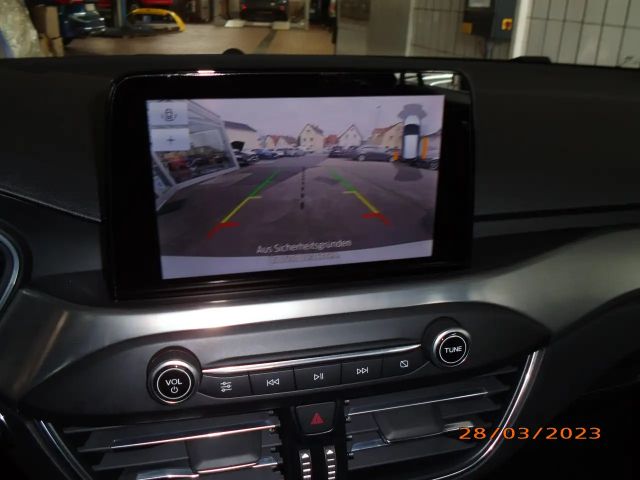 Ford Focus Titanium Wagon