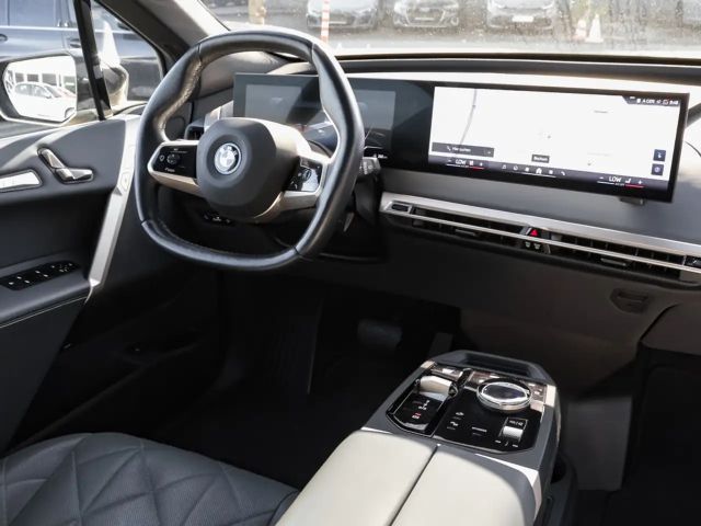 BMW iX xDrive40