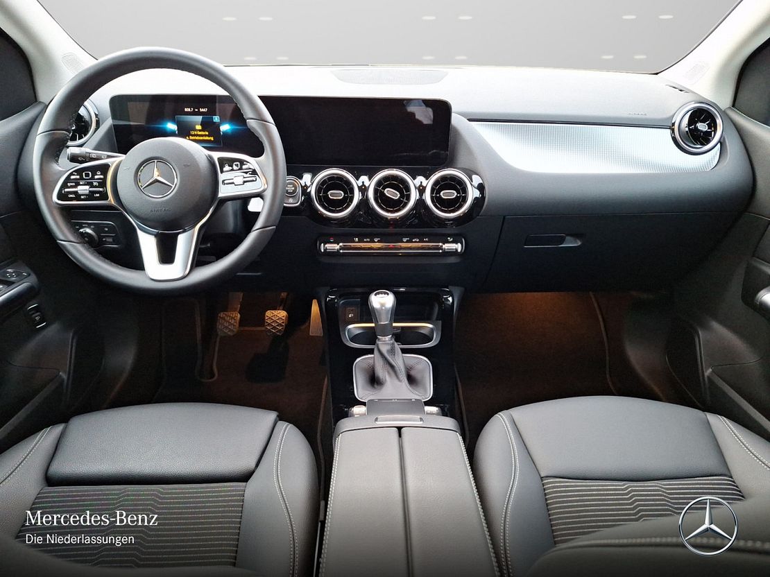 Mercedes-Benz B 180 Sedan