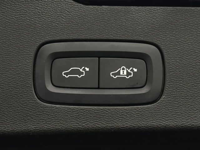 Volvo V60 AWD Core Recharge T6