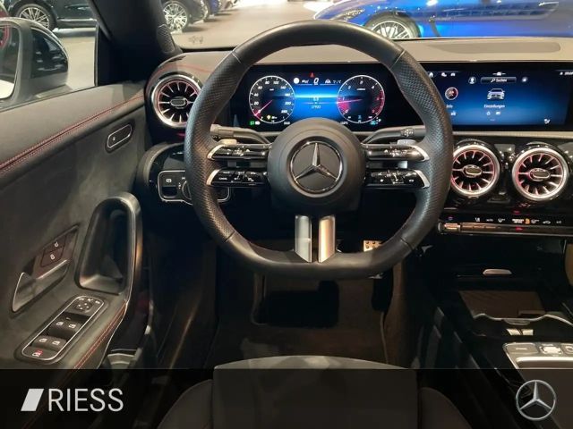 Mercedes-Benz CLA 200 AMG Line CLA 200 d Coupé