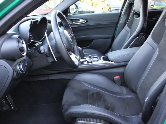 Alfa Romeo Giulia Carbon Quadrifoglio