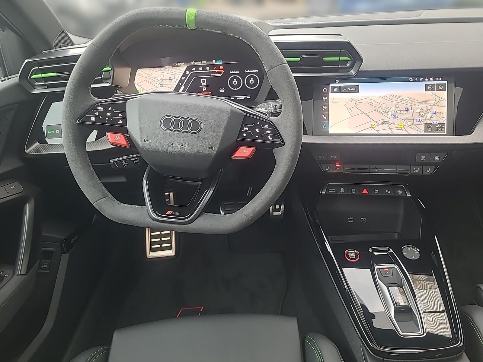 Audi RS3 Quattro S-Tronic Sedan