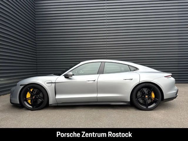 Porsche Taycan S Turbo