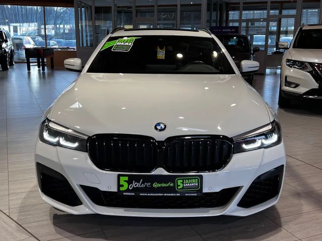 BMW 540 540d M-Sport Touring xDrive