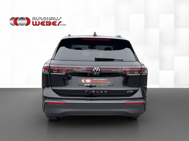 Volkswagen Tiguan 1.5l TSI LED+ACC+REAR+APP+AHK