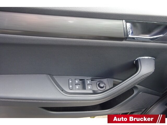 Skoda Superb 2.0 TDI Combi Style Style