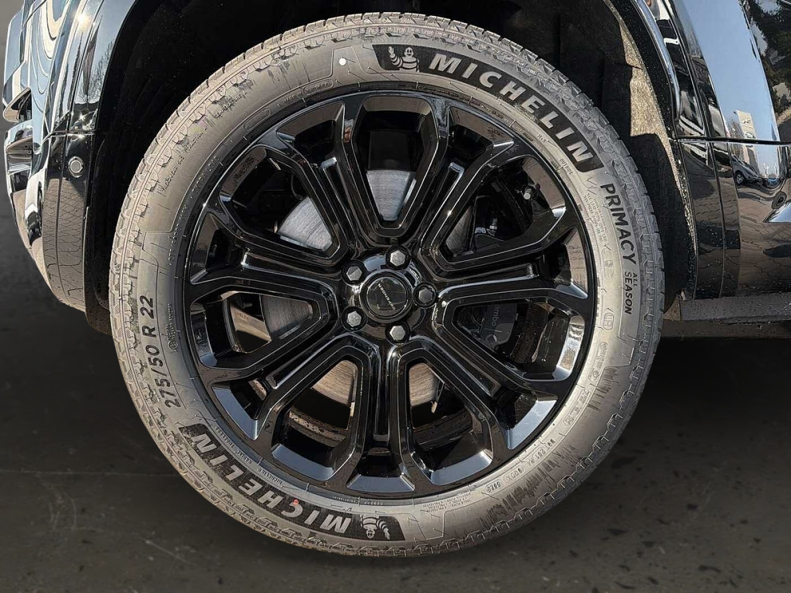 Land Rover Defender 110