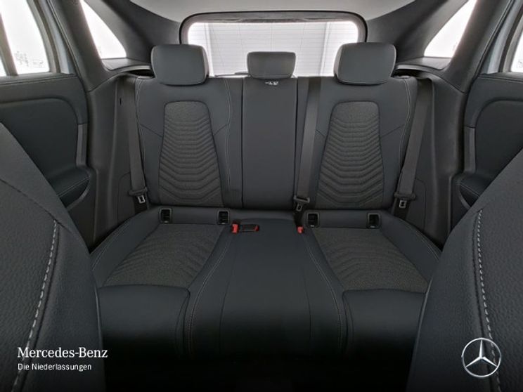 Mercedes-Benz GLA 180 Progressive