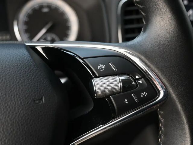 Skoda Karoq Karoq 2,0 TDI / AHV / 1.Besitz/