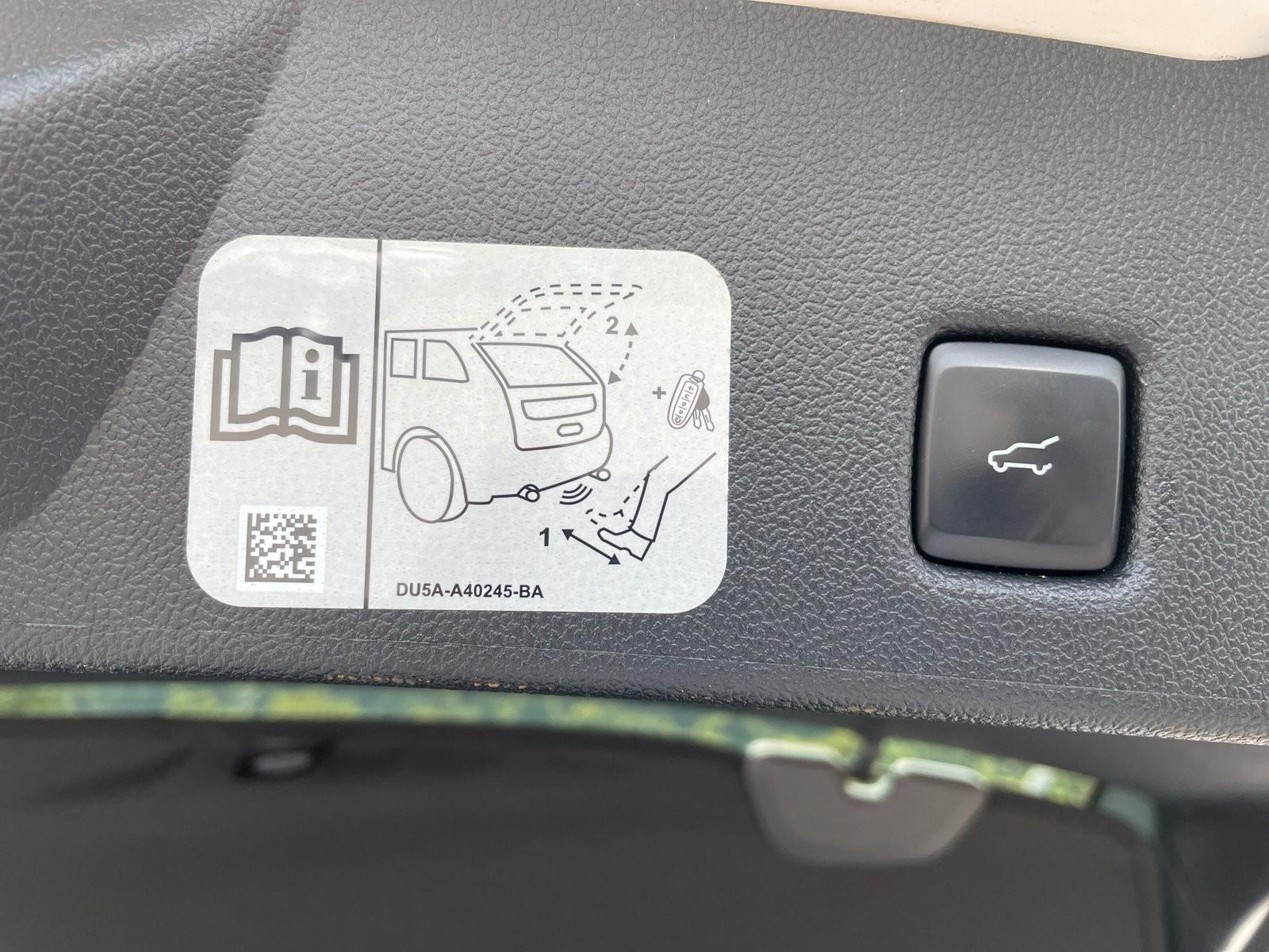 Ford Kuga Plug in Hybrid ST Line X