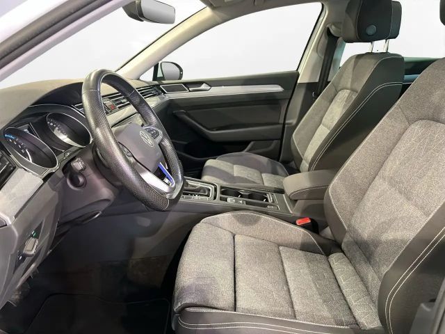 Volkswagen Passat GTE Variant