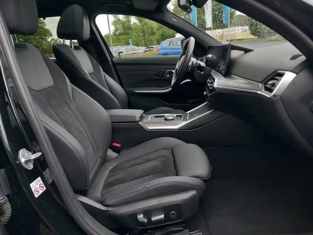 BMW 320 320d M-Sport Touring