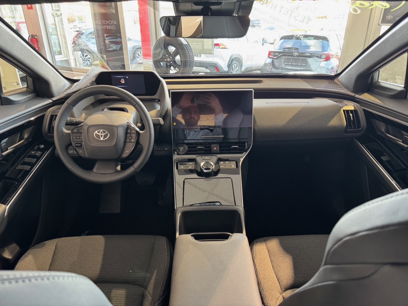 Toyota bZ4X 5-deurs Team D