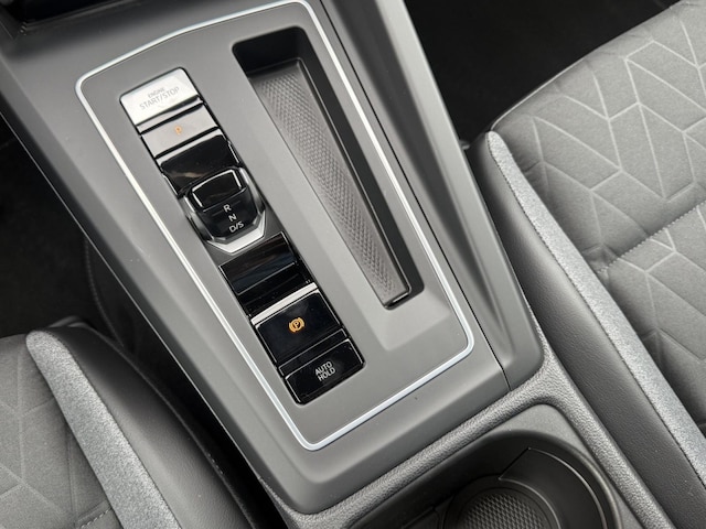 Volkswagen Golf 1.5 eTSI DSG Golf VIII