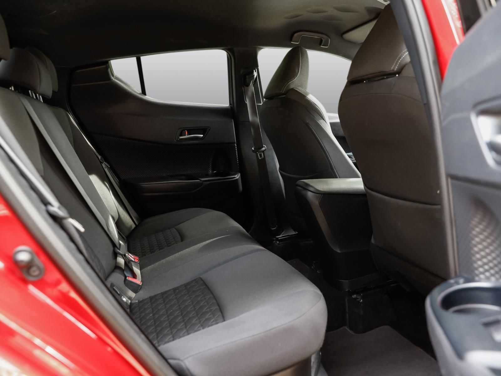 Toyota C-HR 5-deurs Plus