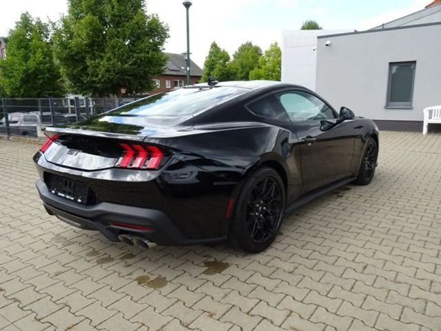 Ford Mustang Fastback GT 5.0 V8