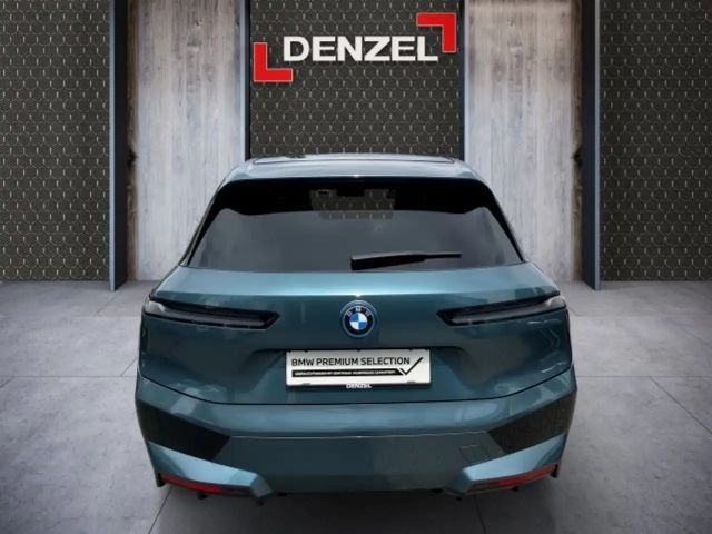 BMW iX xDrive50