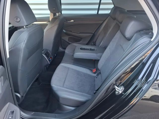 Volkswagen Golf DSG Life eHybrid