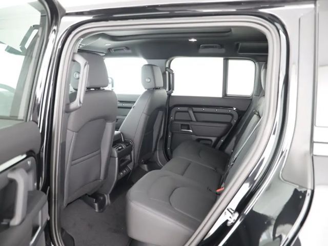 Land Rover Defender 110 Dynamic SE