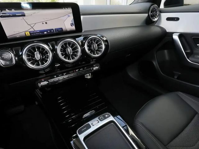 Mercedes-Benz A 200 Progressive