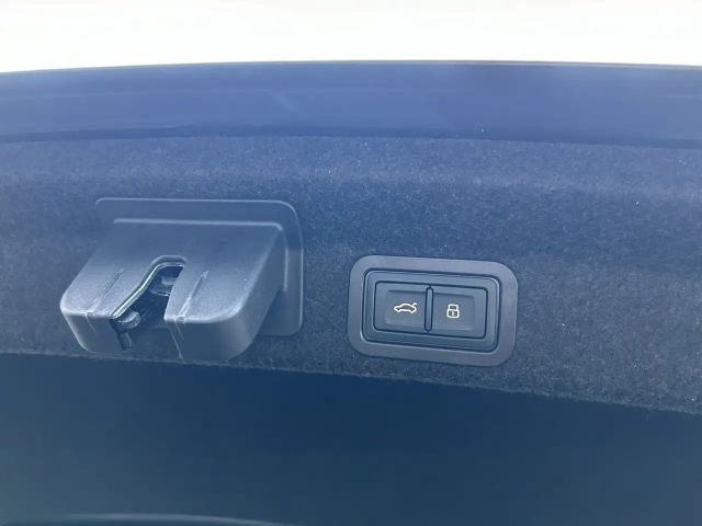 Audi A6 55 TFSI Sedan