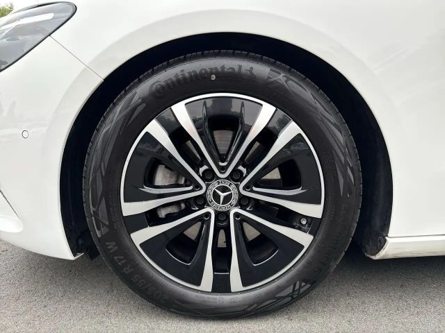 Mercedes-Benz B 180 B 180 d Sedan