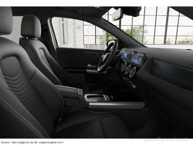 Mercedes-Benz GLA 180 MULTIB./DISTR./AHK/WINTER P.