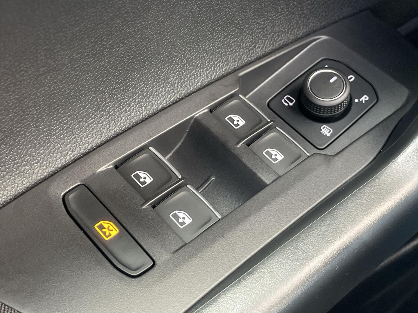 Volkswagen Taigo 1.0 TSI DSG IQ.Drive R-Line