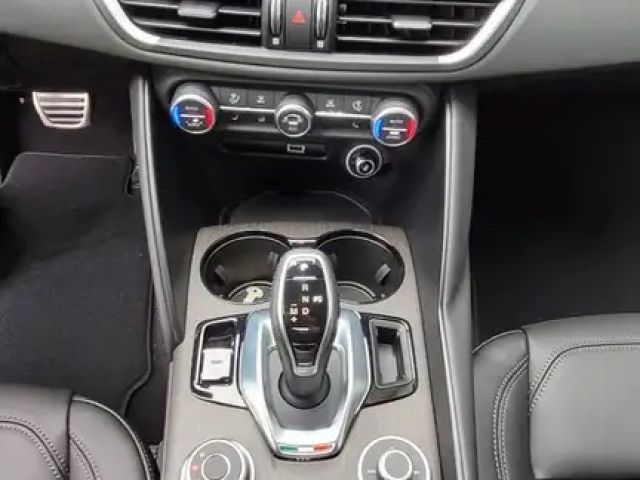 Alfa Romeo Giulia Q4 TI Turbo