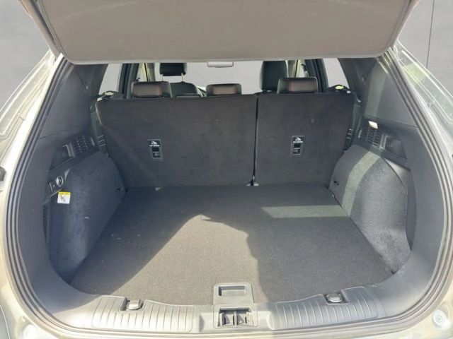 Ford Kuga Plug in Hybrid ST Line X