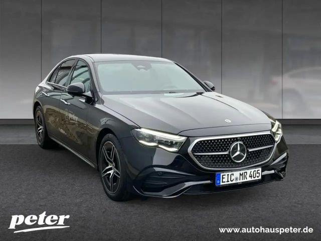 Mercedes-Benz E 200 AMG Line Sedan