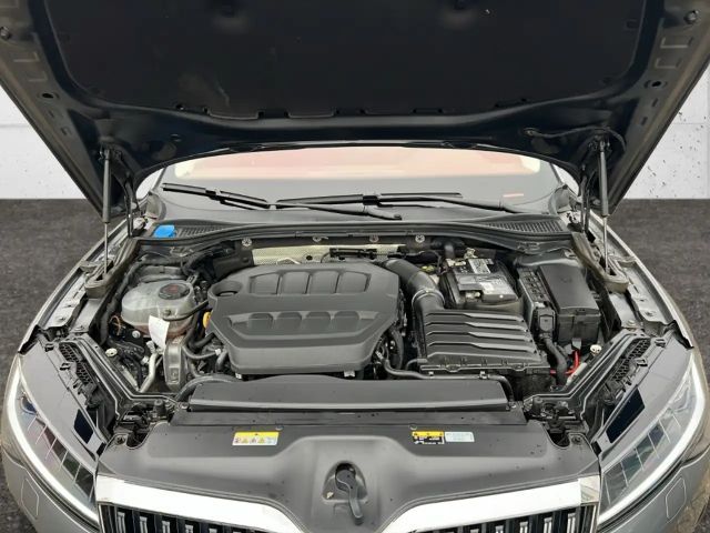Skoda Superb 2.0 TSI 4x4 Combi Style Style