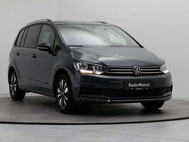 Volkswagen Touran 1.5 TSI DSG