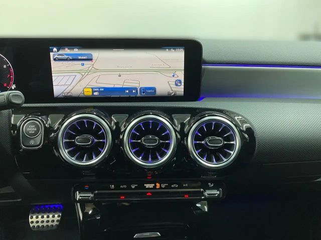 Mercedes-Benz A 180 AMG Line