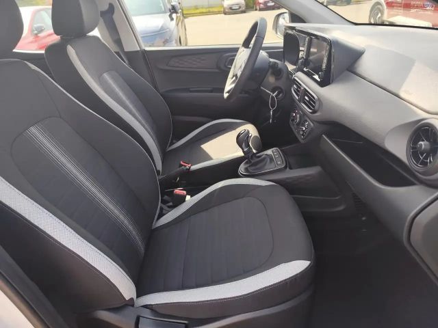 Hyundai i10 1.0 2WD Trend