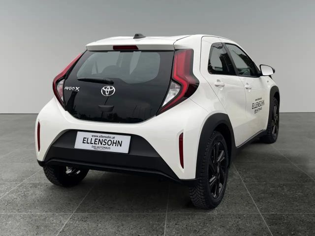Toyota Aygo X Hatchback Play