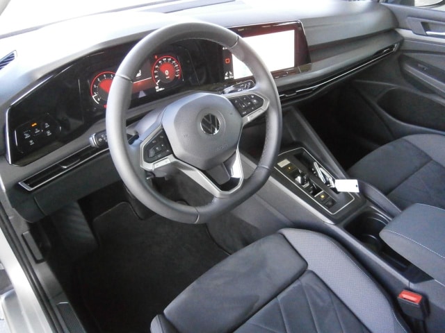 Volkswagen Golf 1.5 eTSI DSG Style Variant