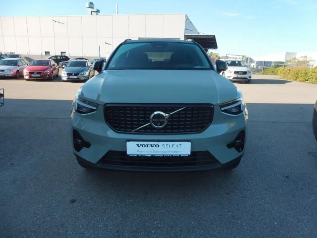 Volvo XC40 Dark Plus