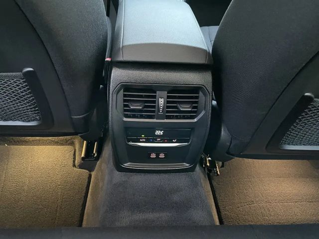BMW 330 330e Advantage pakket Sedan