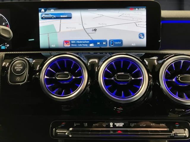 Mercedes-Benz A 200 AMG Line