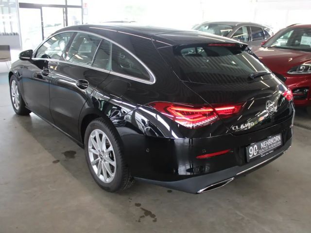 Mercedes-Benz CLA 180 Shooting Brake