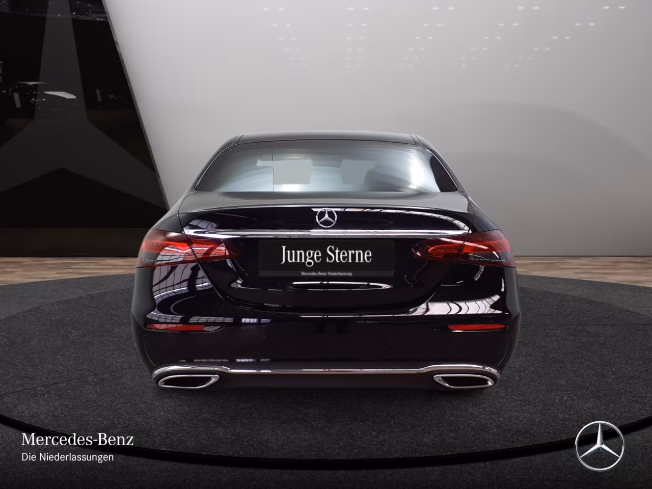 Mercedes-Benz E 220 AVANTGARDE E 220 d Sedan