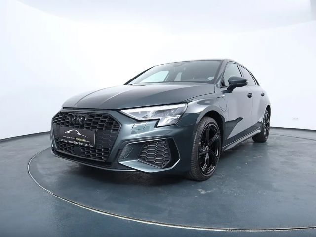 Audi A3 Hybride S-Line Sedan